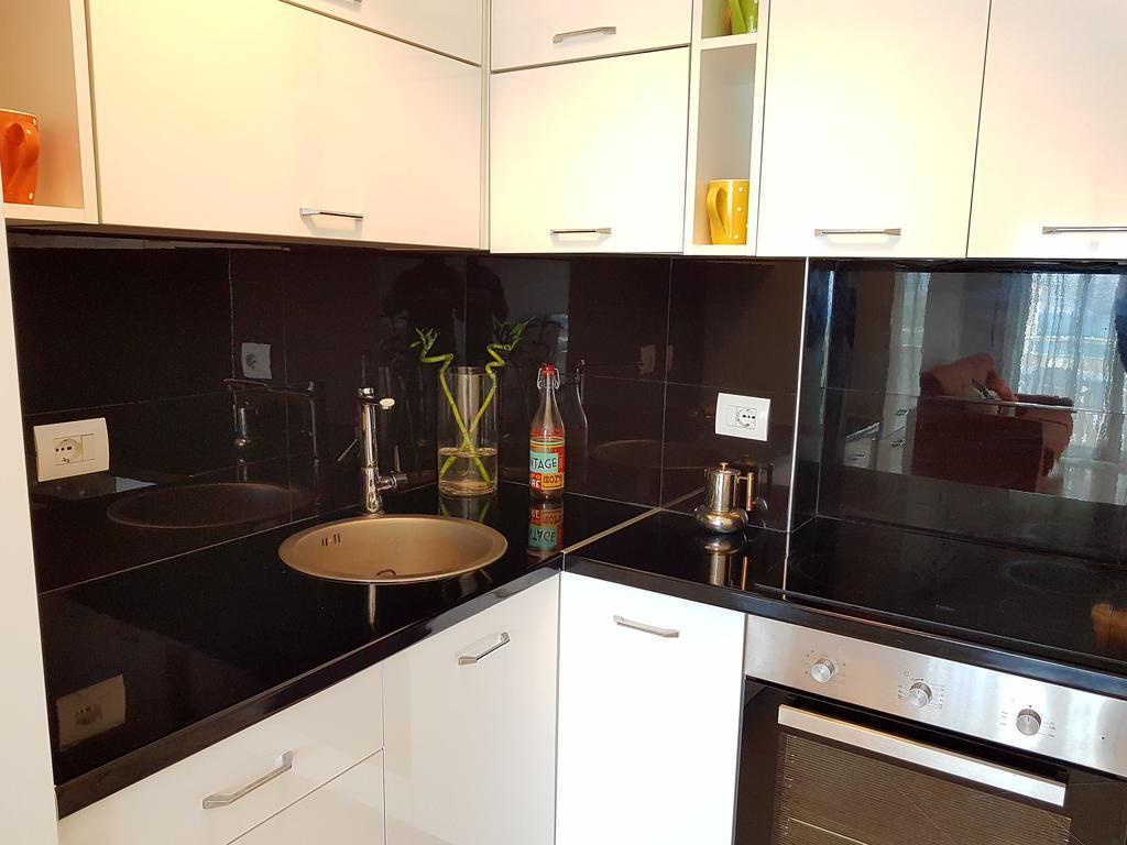 Flori Beach Apartment Radhimë Eksteriør bilde