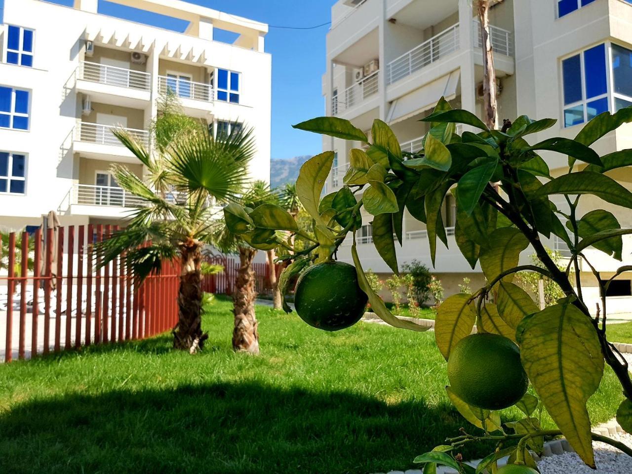 Flori Beach Apartment Radhimë Eksteriør bilde